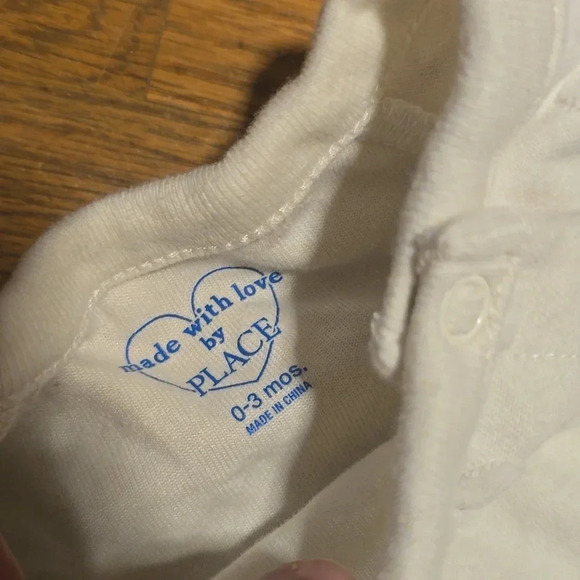 Place white dot bodysuit 0-3M - Picture 2 of 2